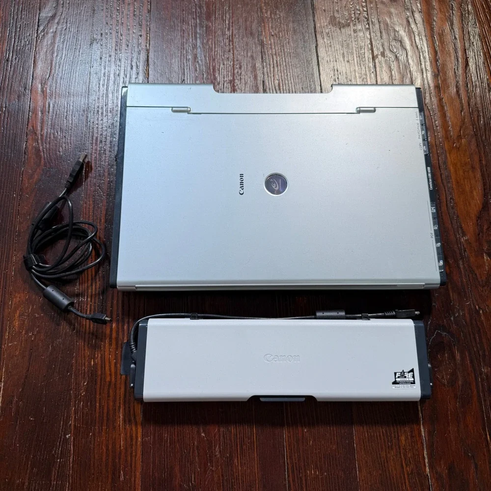 Canon CanoScan LiDE 600F Color Image Scanner Silver 4800x9600 dpi USB Powered
